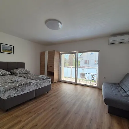 Apartma Vojkova