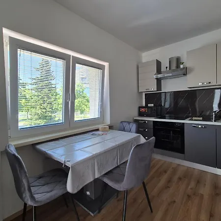 Апартаменти Vojkova Любляна